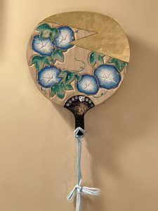 一刀彫うちわ飾り『夏の朝』